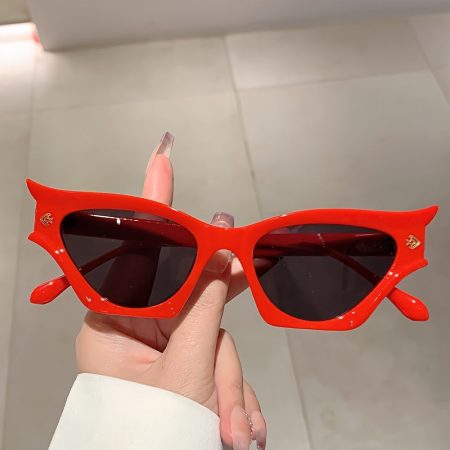 Women's Vintage Cat Eye Glasses - Red Retro Eyewear with, Non-Prescription Decorative Frames for Parties, Everyday & Special Events - Glamorous Cat-Eye Look, Party Accessories, Stylish Accessory, Glossy Finish Lenses