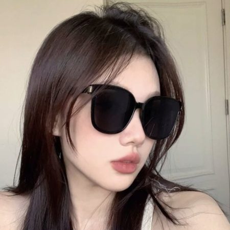 Women's Oversized Black Round - Lightweight Plastic Frame, No-Prescription Decorative Eyewear for Street Photography & Casual Outfits, Trendy Fashion Accessory
